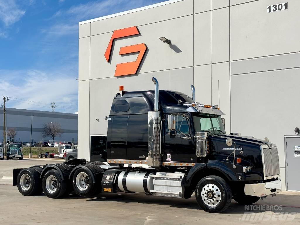 Western Star 4900 SB Vetopöytäautot