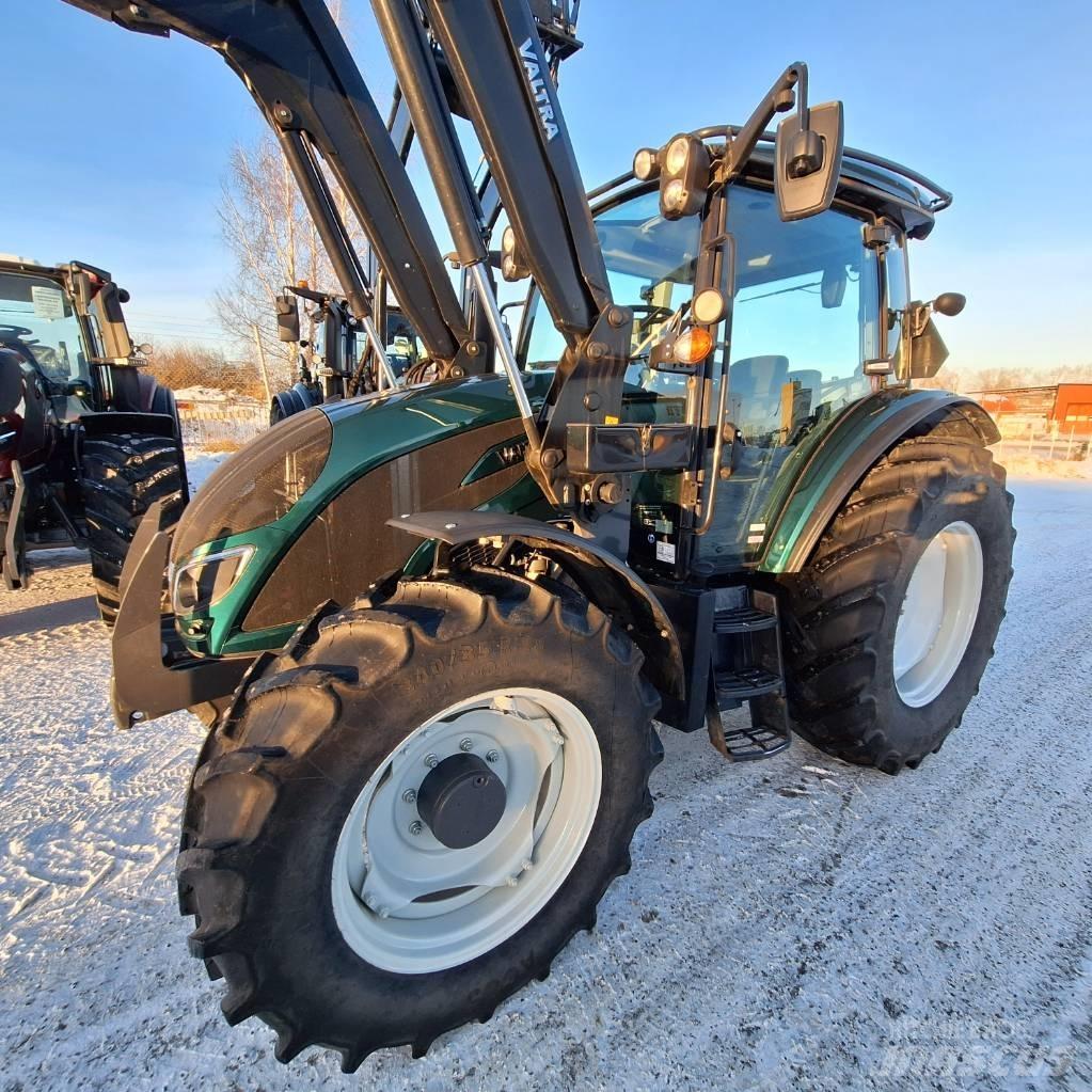 Valtra A114 MH4+L Traktorit