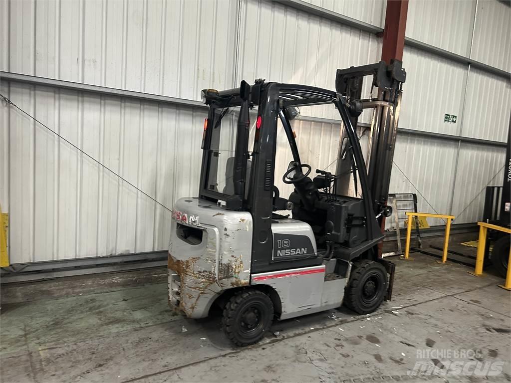 Nissan Y1D1A18Q Dieseltrukit