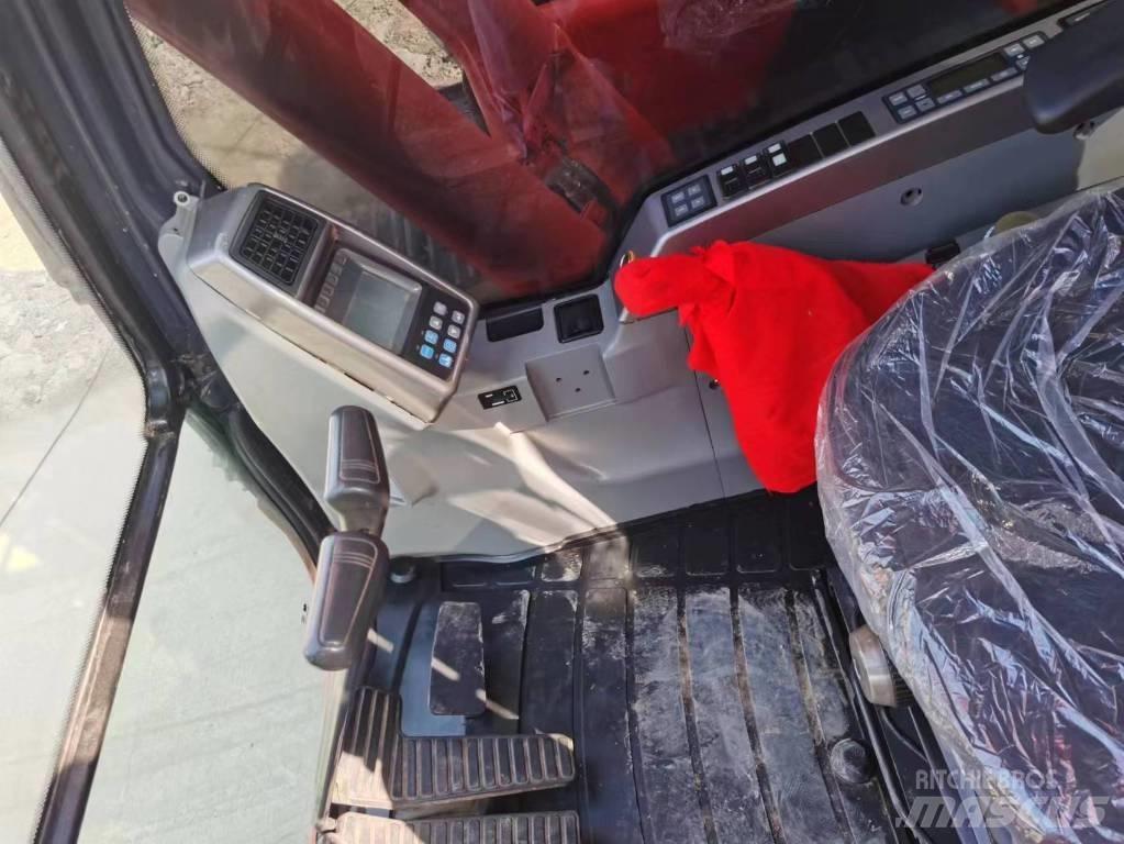Doosan DX225LC-9C Telakaivukoneet