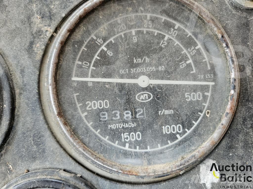  Kirovec K-701 Traktorit