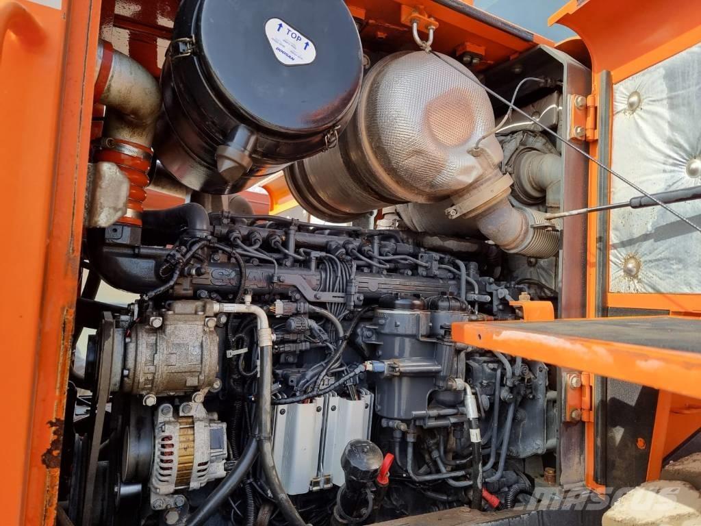 Doosan DL 300-5 Pyöräkuormaajat
