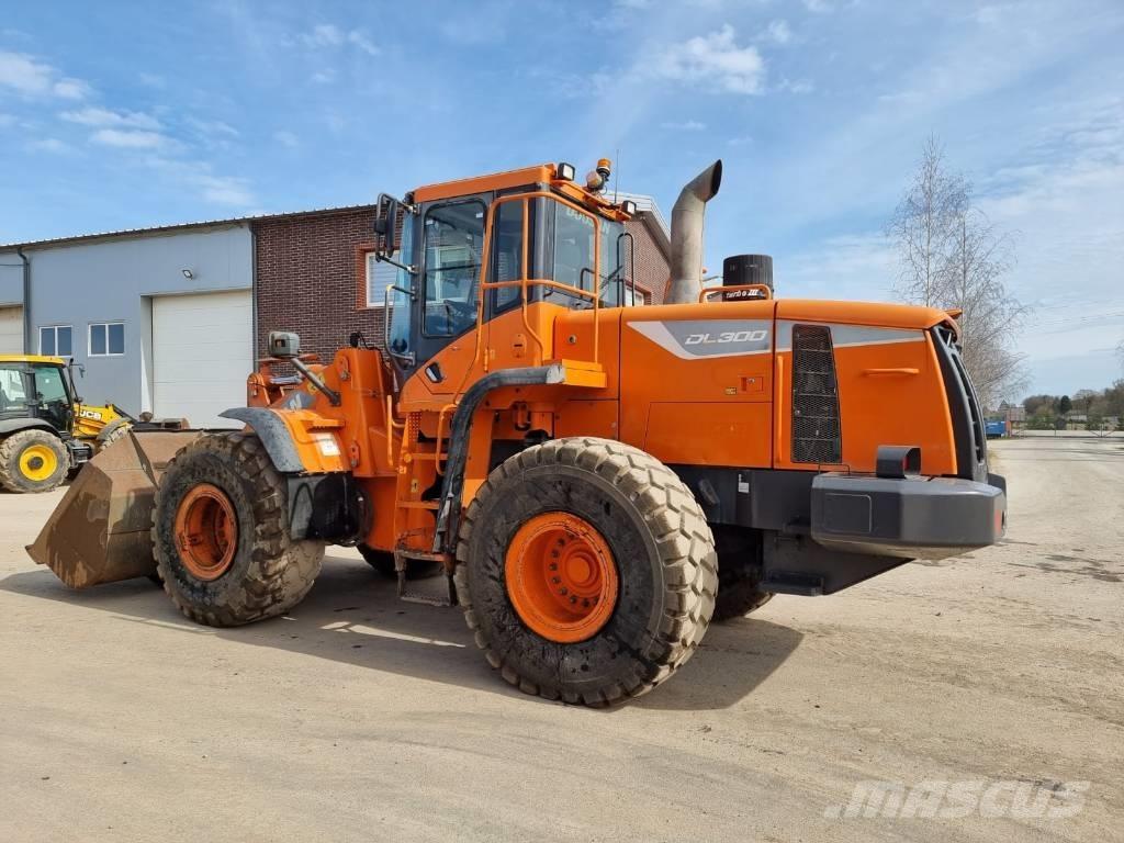 Doosan DL 300-5 Pyöräkuormaajat