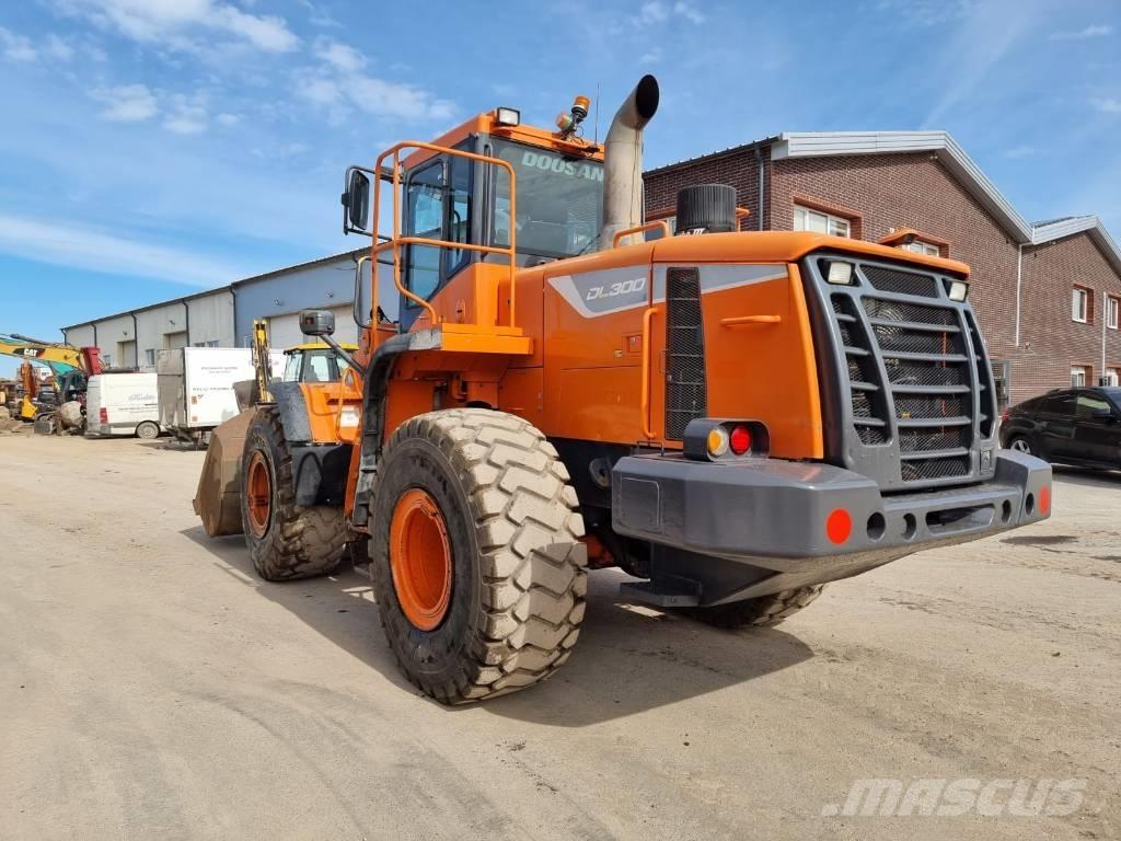 Doosan DL 300-5 Pyöräkuormaajat