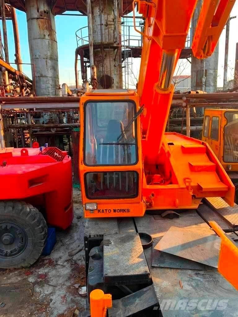 Kato NK 250 E Mobiilinosturit