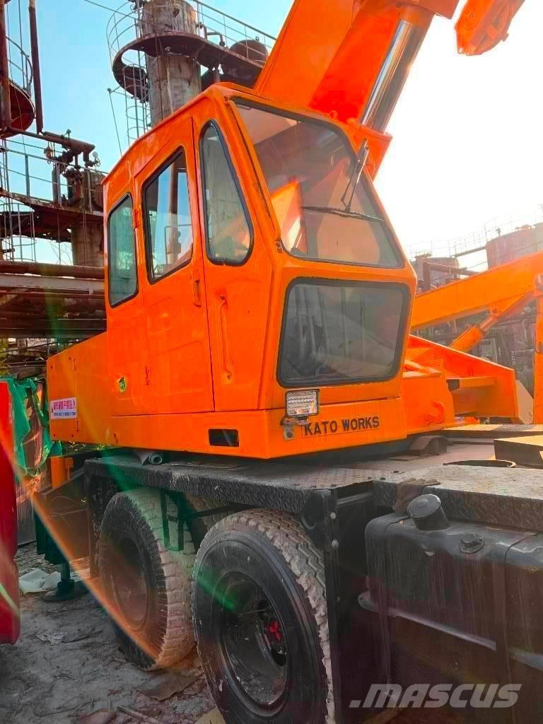 Kato NK 250 E Mobiilinosturit