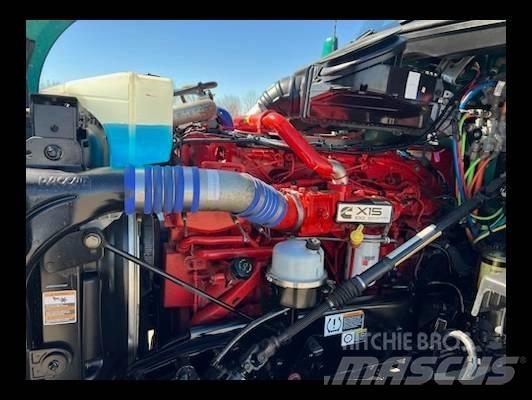Kenworth T 680 Vetopöytäautot