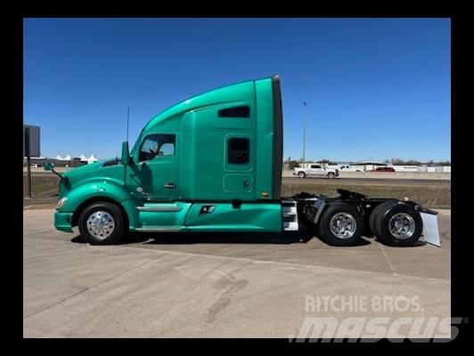 Kenworth T 680 Vetopöytäautot