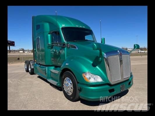 Kenworth T 680 Vetopöytäautot