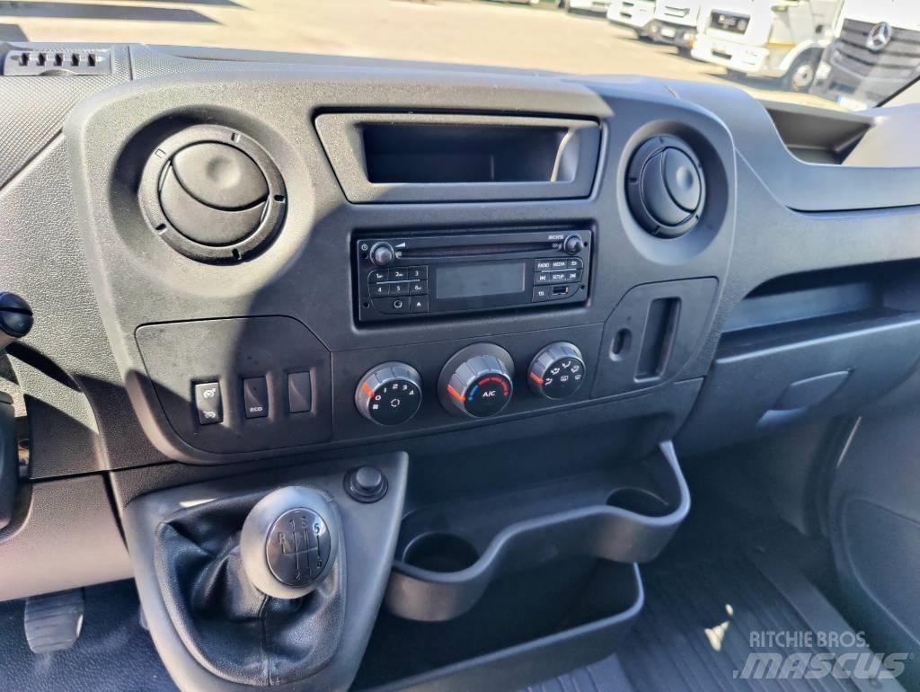 Renault Master Pakettiautot
