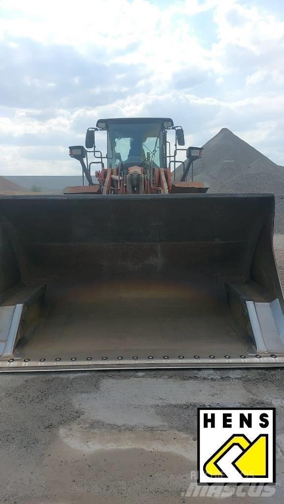 Hitachi ZW 310 Dumpperit