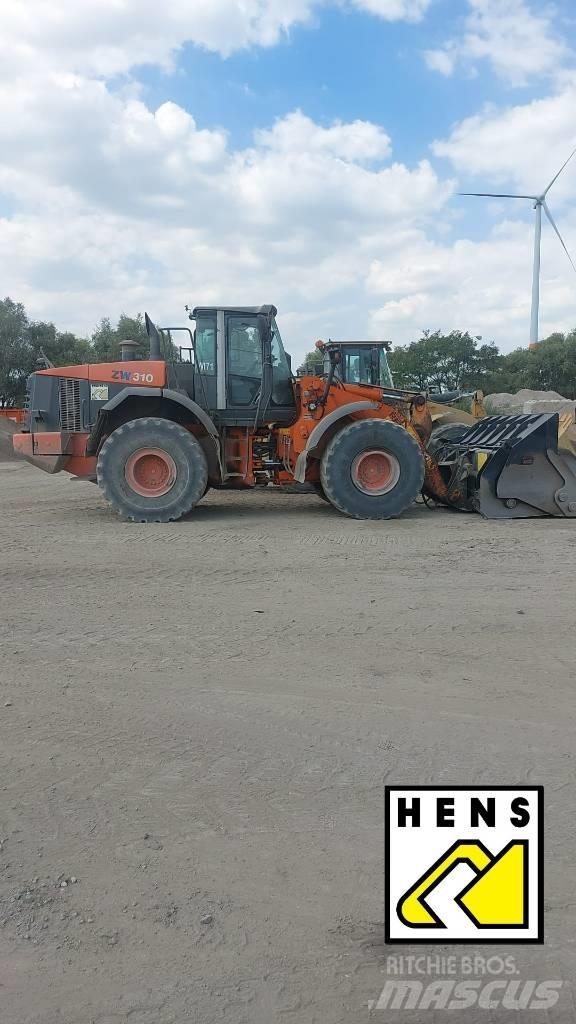 Hitachi ZW 310 Dumpperit