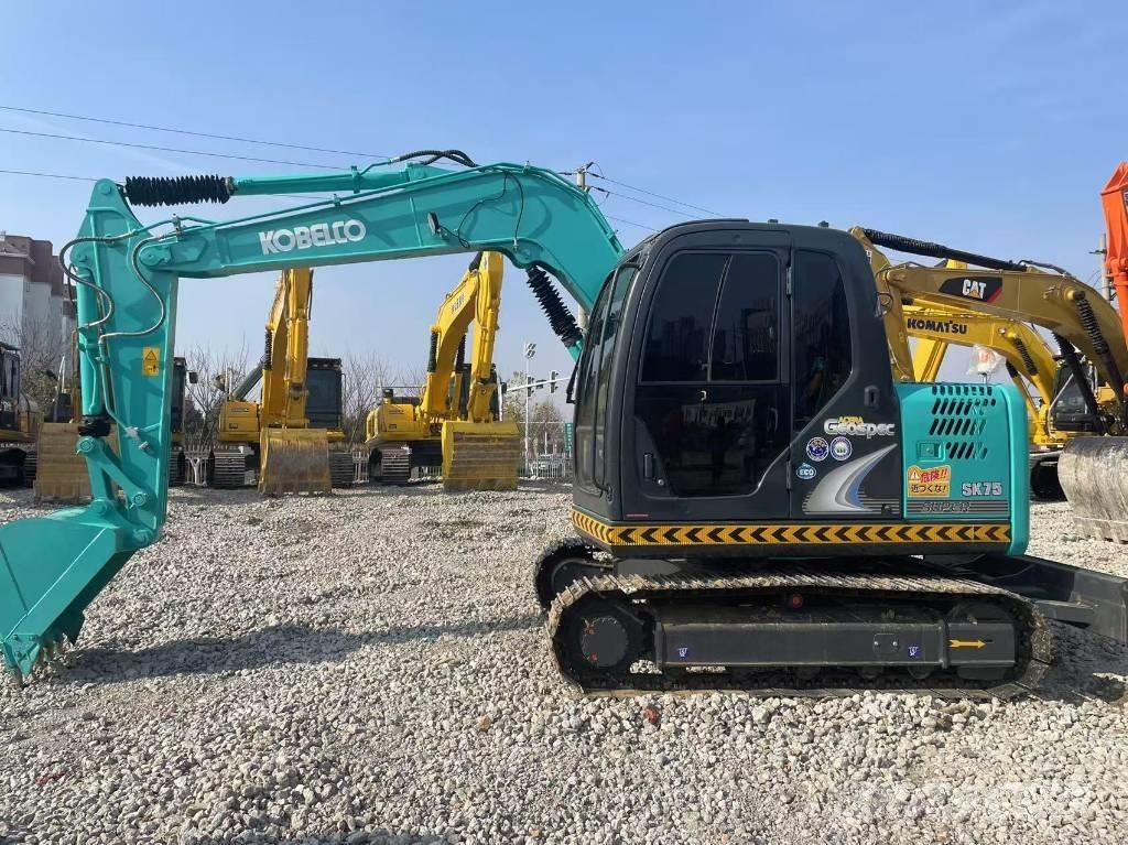 Kobelco SK75 Telakaivukoneet