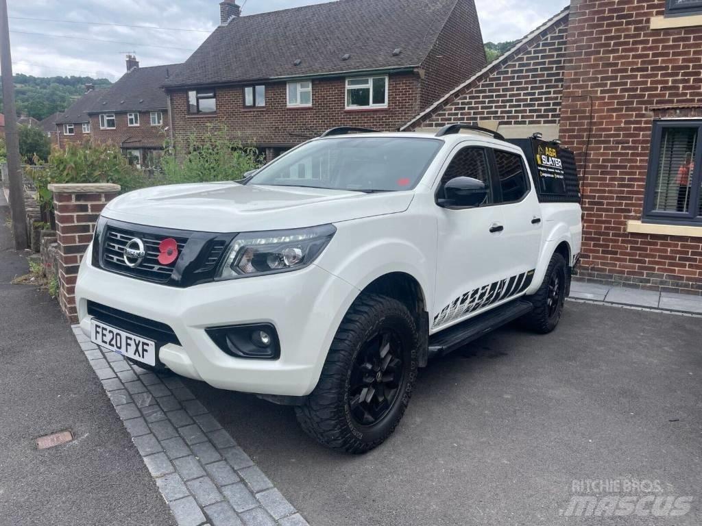 Nissan Navara Henkilöautot