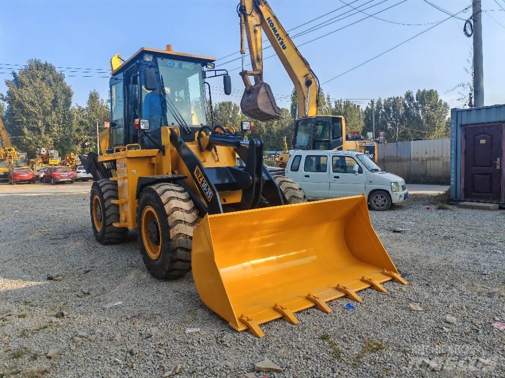 XCMG WZ30-25 Kaivurikuormaajat