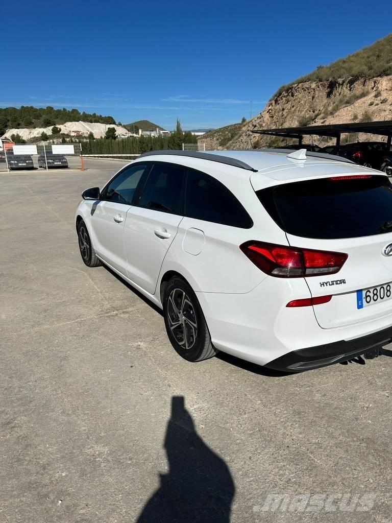 Hyundai I30 Henkilöautot