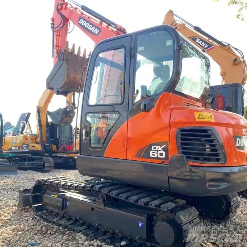 Doosan DX 60 Telakaivukoneet