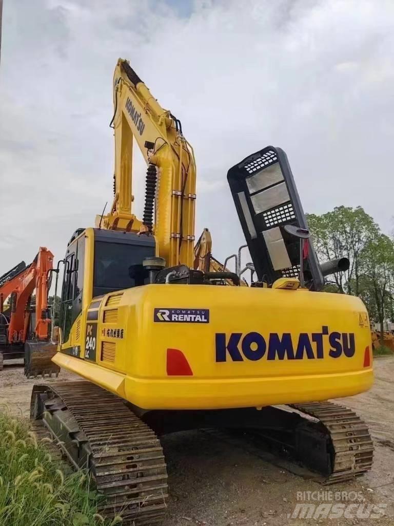 Komatsu 240LC-8 Telakaivukoneet