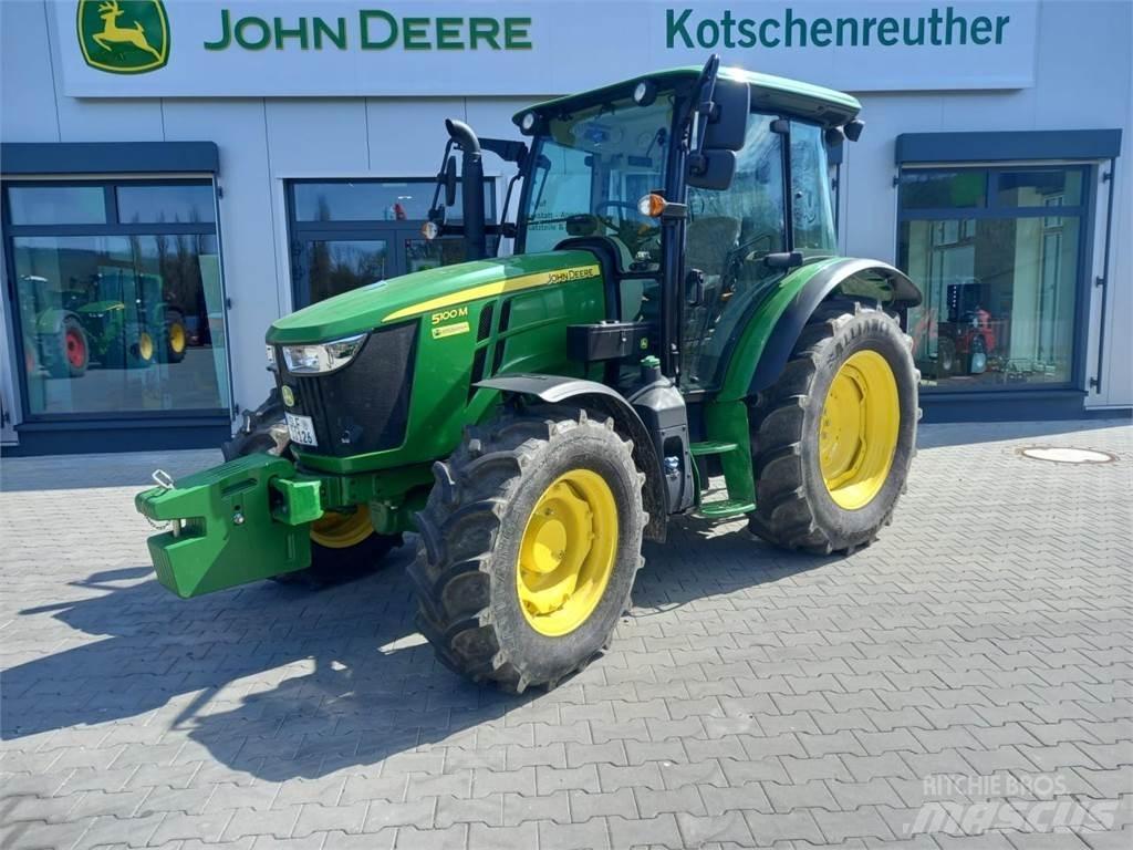John Deere 5100M Traktorit
