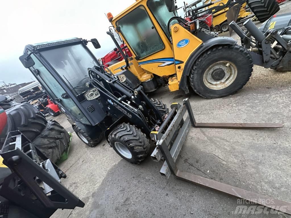Flexitrac 810 / 1126 Liukuohjatut kuormaajat