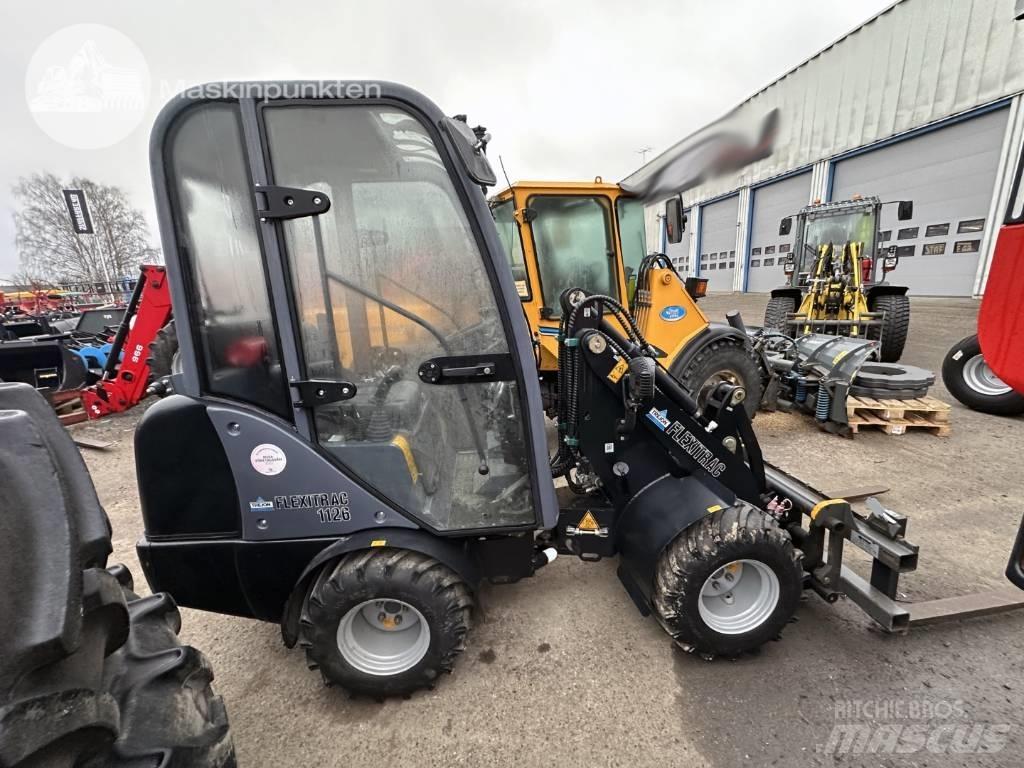Flexitrac 810 / 1126 Liukuohjatut kuormaajat