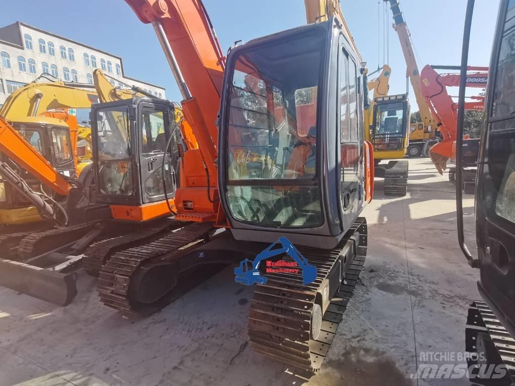 Hitachi EX60 Minikaivukoneet < 7t