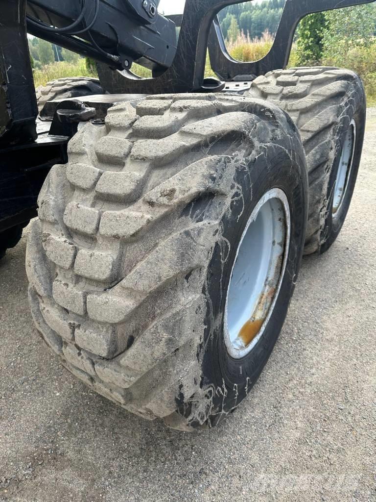 Komatsu 875 Kuormatraktorit