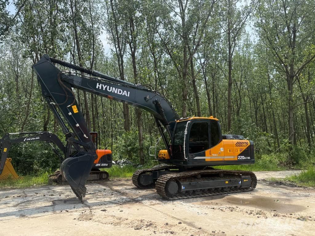 Hyundai R220LC-9S Telakaivukoneet