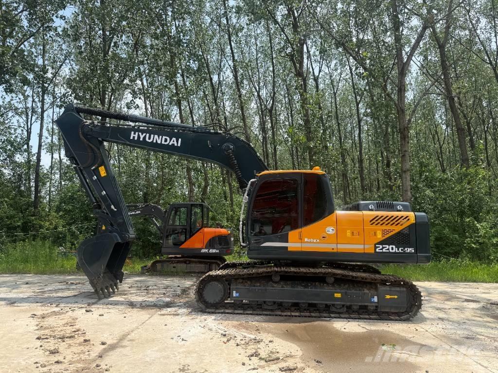 Hyundai R220LC-9S Telakaivukoneet