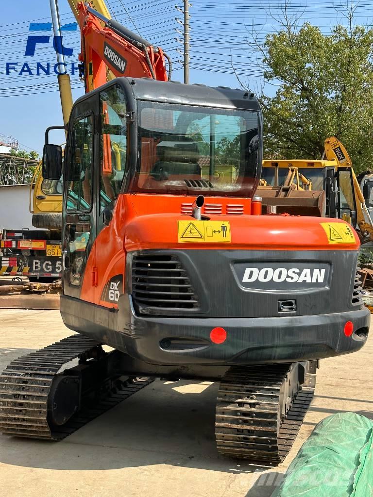 Doosan DX 60-9 C Telakaivukoneet