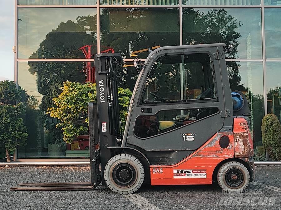 Toyota 02-8FGF15 Nestekaasutrukit