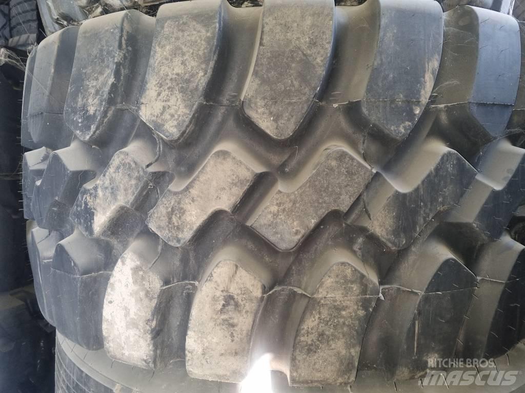 Goodyear GP-4D Renkaat ja vanteet