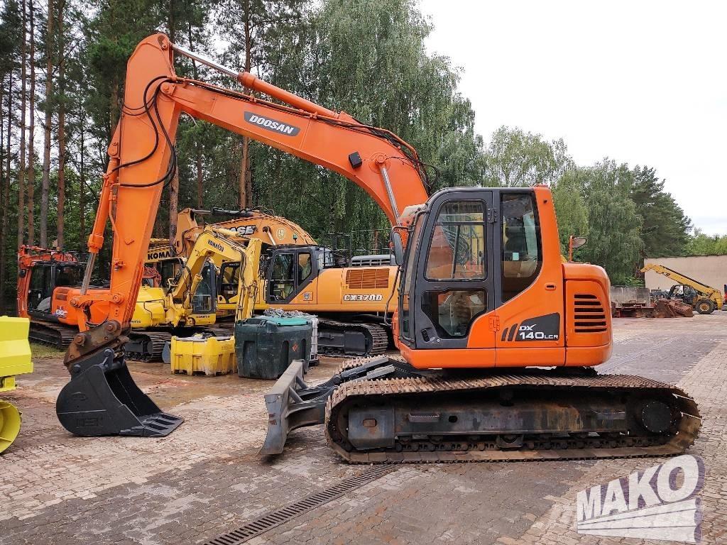 Doosan DX 140 LCR Telakaivukoneet