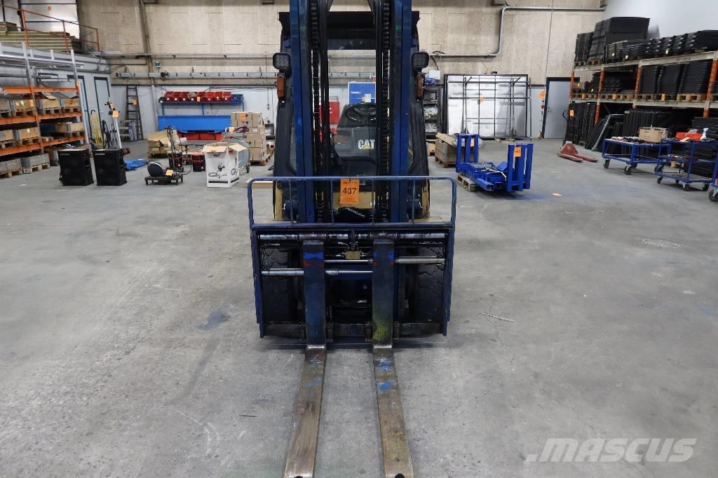 CAT TRUCK Dieseltrukit