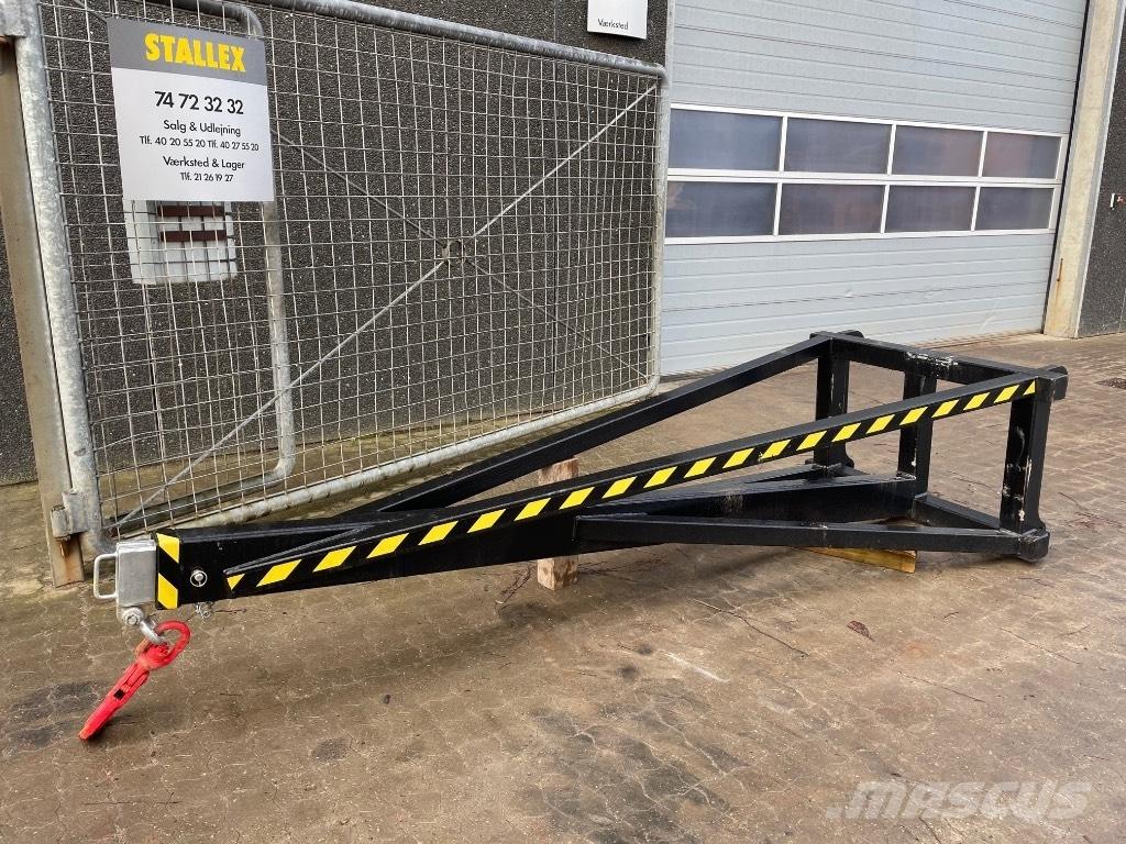  Kranarm / crane boom Muut
