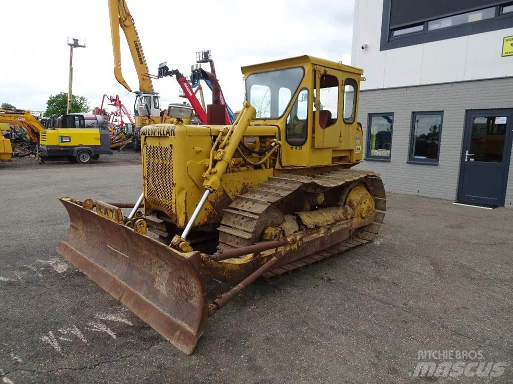 CAT D4D Telaketjupuskutraktorit