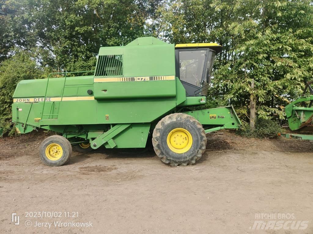 John Deere 1075 Leikkuupuimurit
