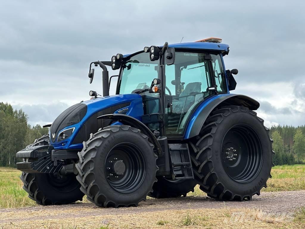Valtra A 114 Traktorit