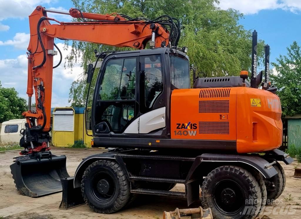 Hitachi 140W Pyöräkaivukoneet