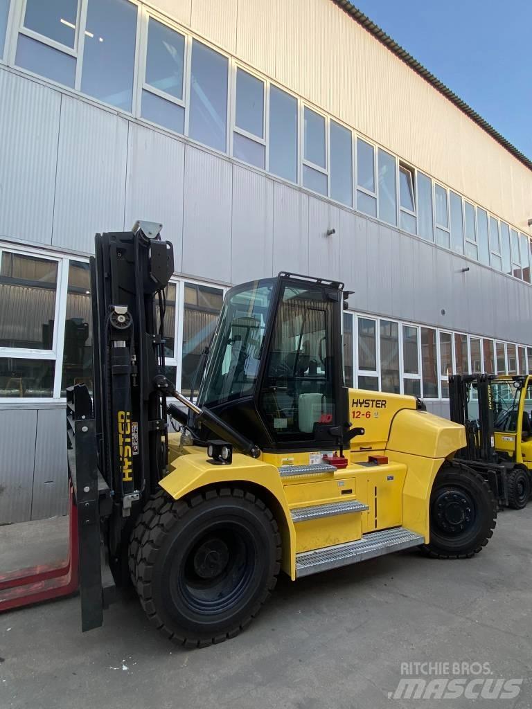Hyster H12XD6 Dieseltrukit