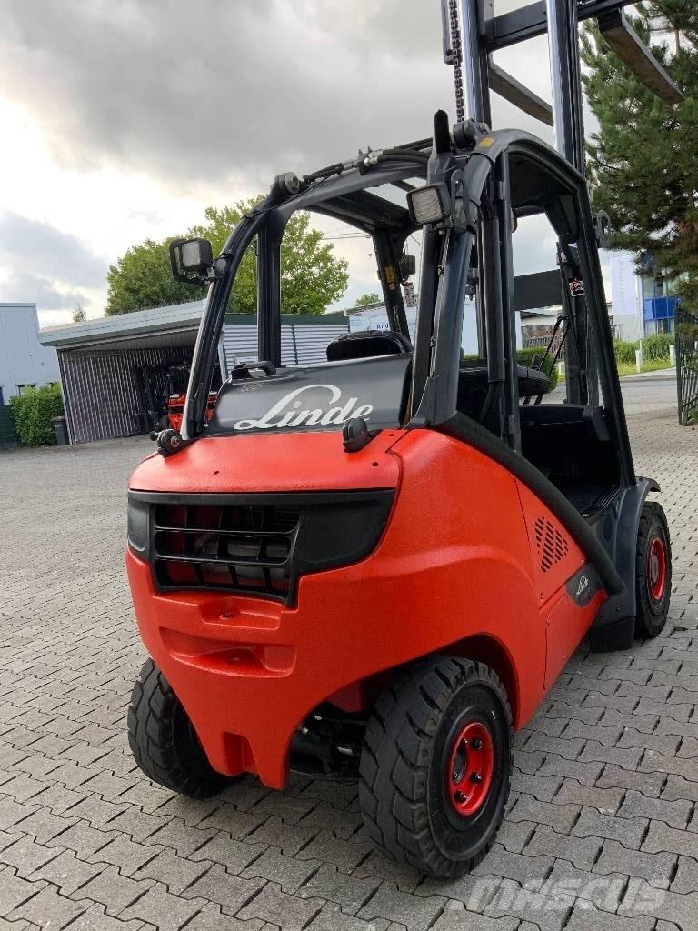 Linde H35T-02 Nestekaasutrukit