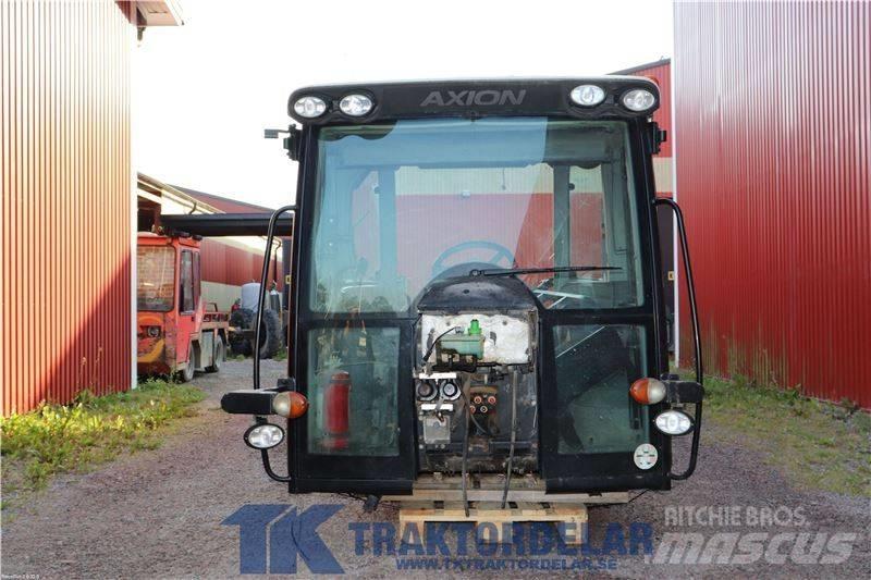 CLAAS 840 Ohjaamo ja sisusta