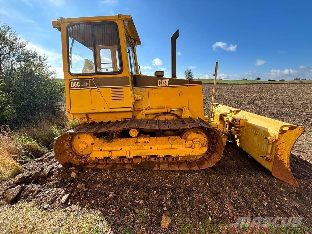 CAT D 5 C Telaketjupuskutraktorit