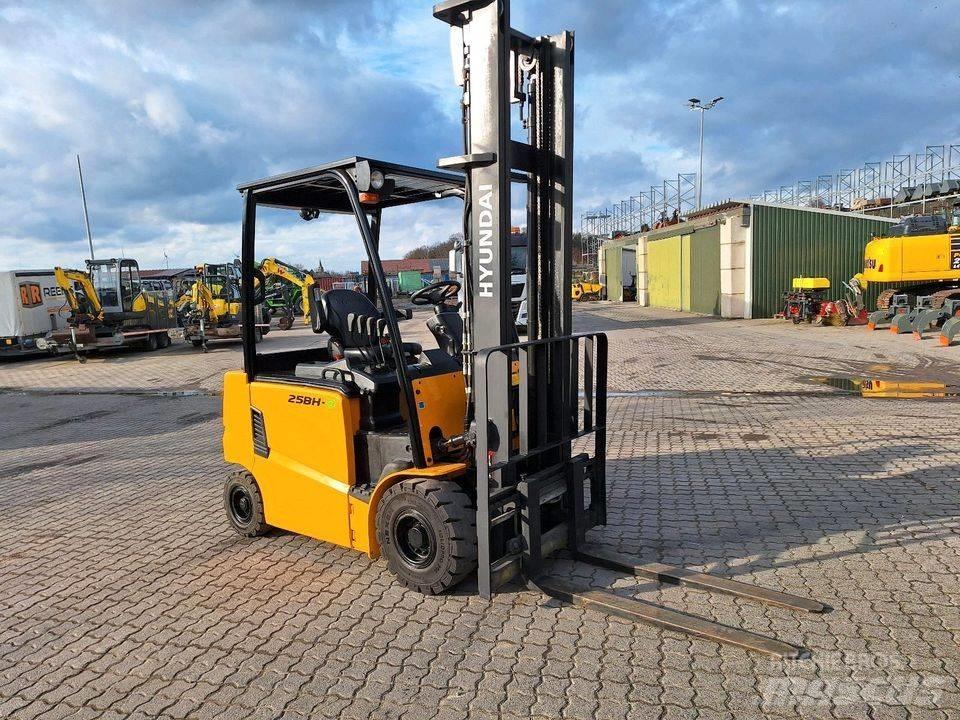 Hyundai 25 BH-9 Muut koneet