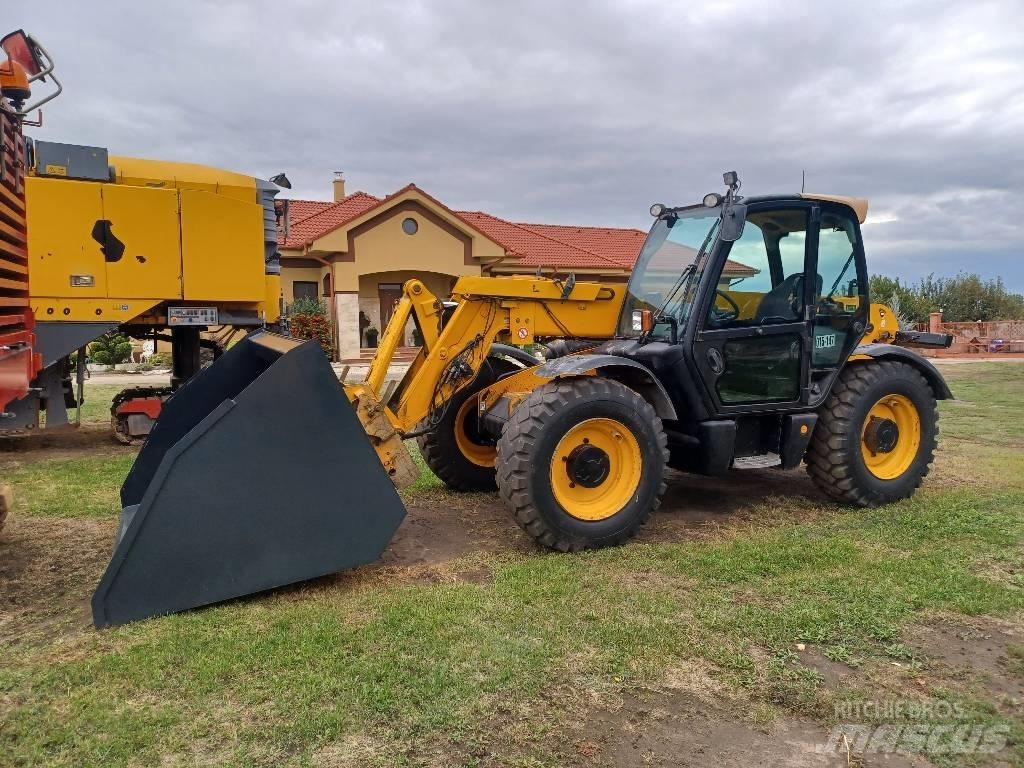 JCB 541-70 Maatalouskurottajat