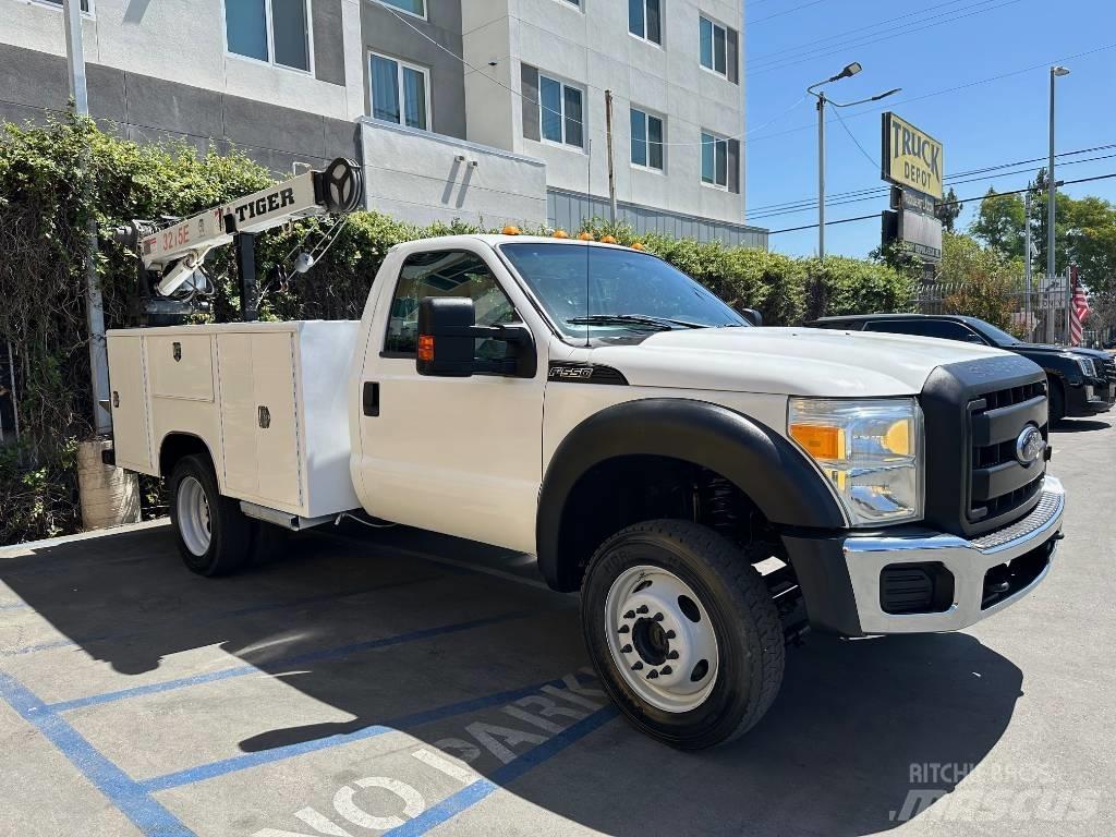 Ford F 550 SD Tienhoitoautot