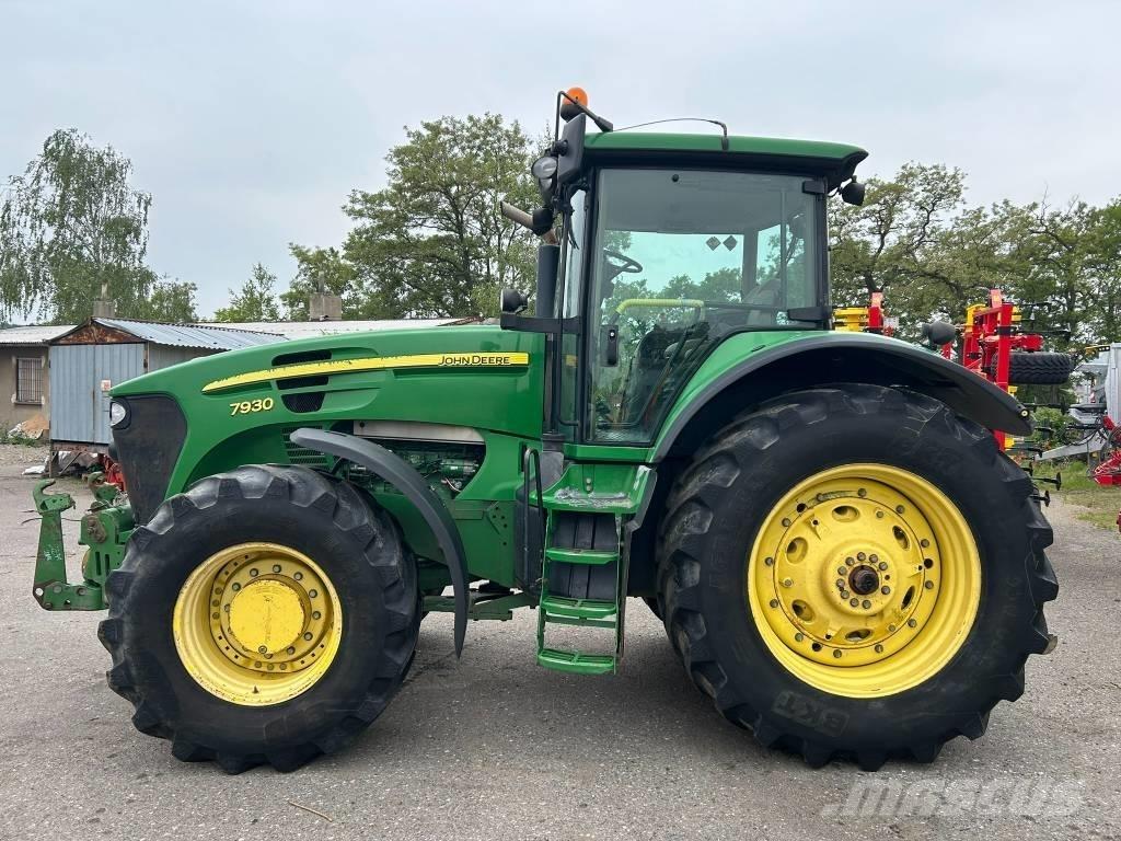 John Deere 7930 Traktorit