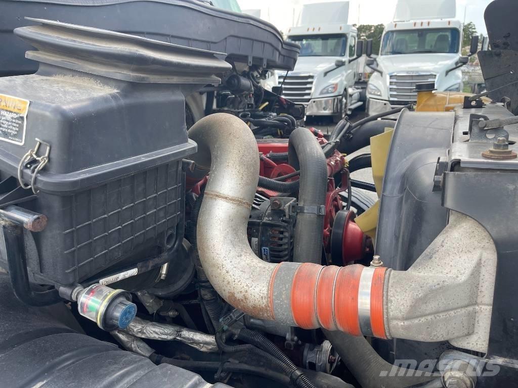 International 4300 Umpikorikuorma-autot