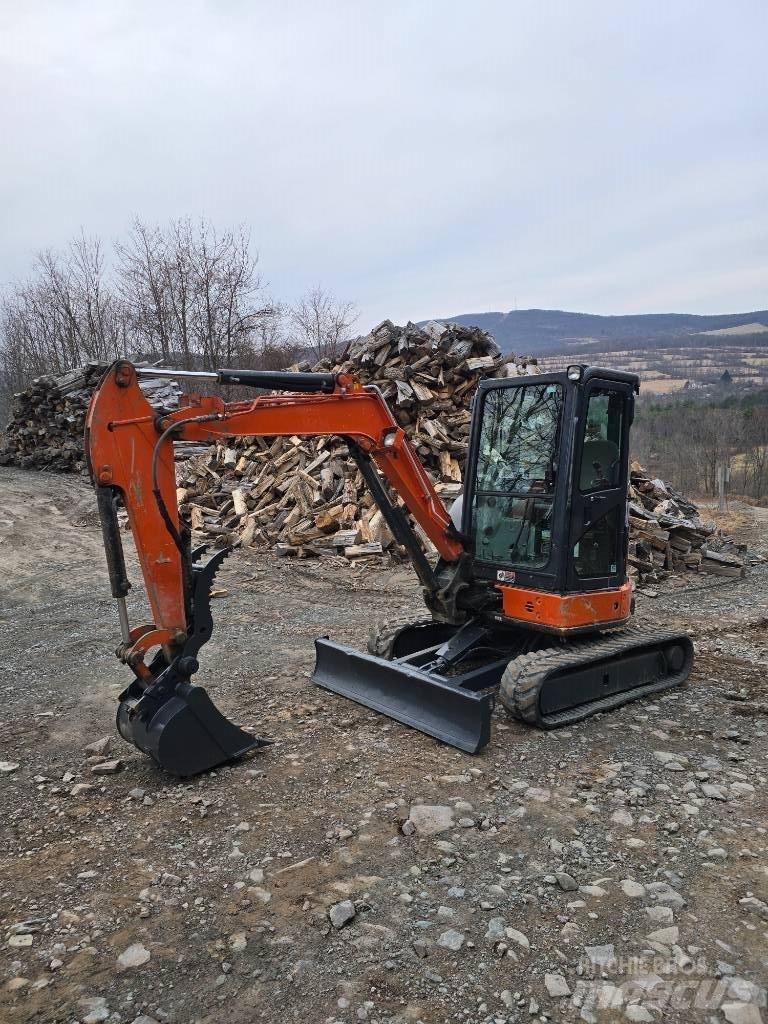 Hitachi ZX35 Minikaivukoneet < 7t