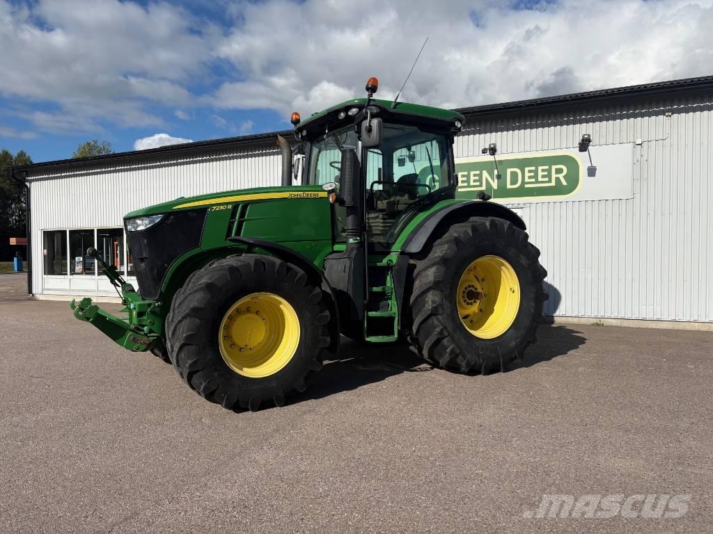 John Deere 7230 R Traktorit